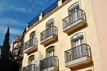 Hotel Ar Monjardi 2*
